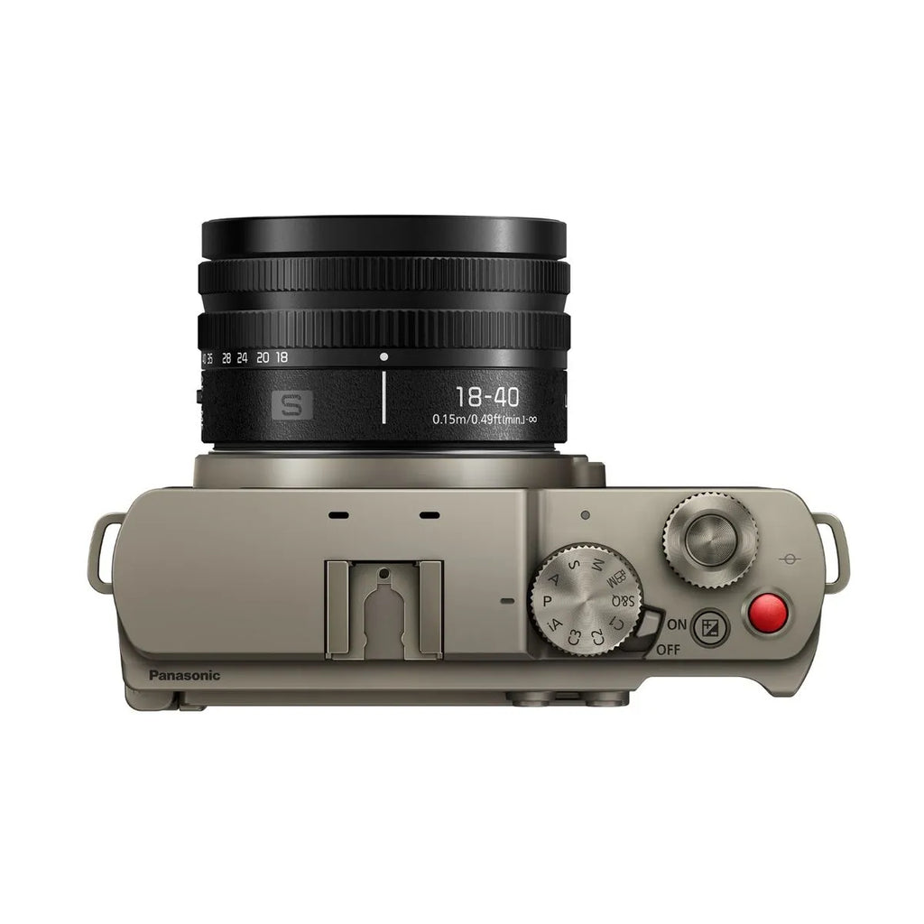 Panasonic Lumix S9 Aparat Foto Mirrorless Black Titanium Kit cu Obiectiv 18-40mm F/4.5-6.3